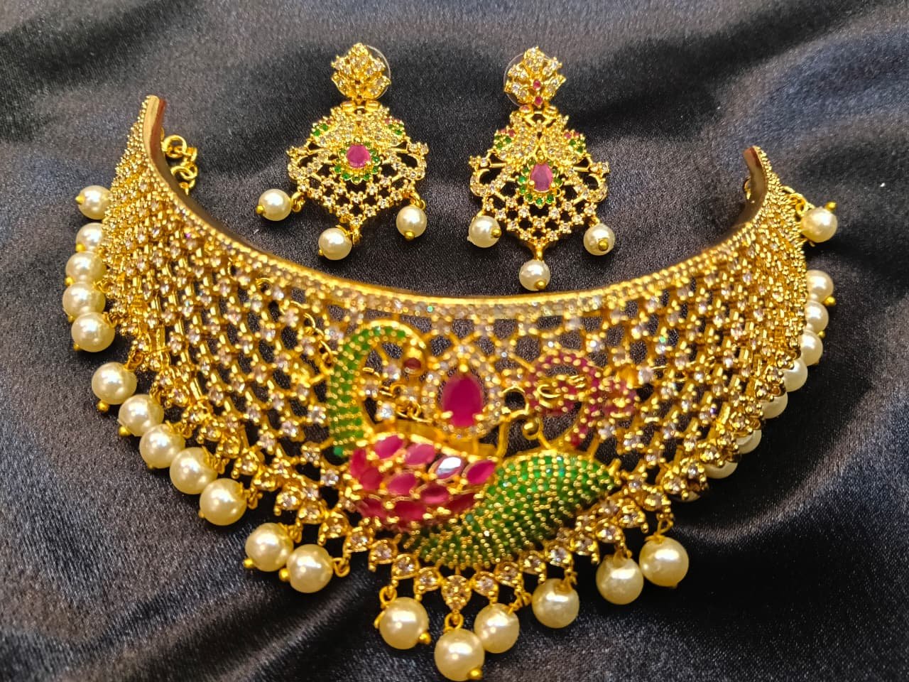 AD NECKLACE SET